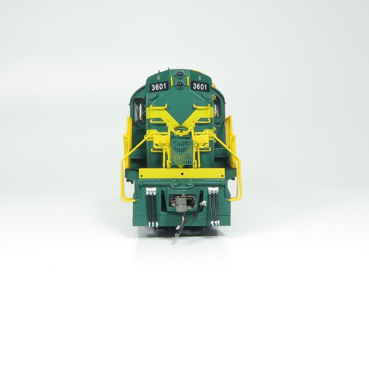 HO RS-11 (DC/DCC/Sound): Central Vermont - Green w/Noodle: #3606