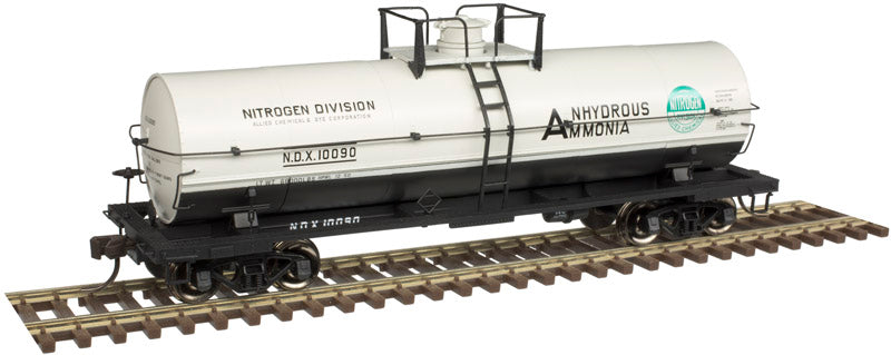 HO 11,000 Gallon Tank Car: Allied Chemical (NDX) #10092