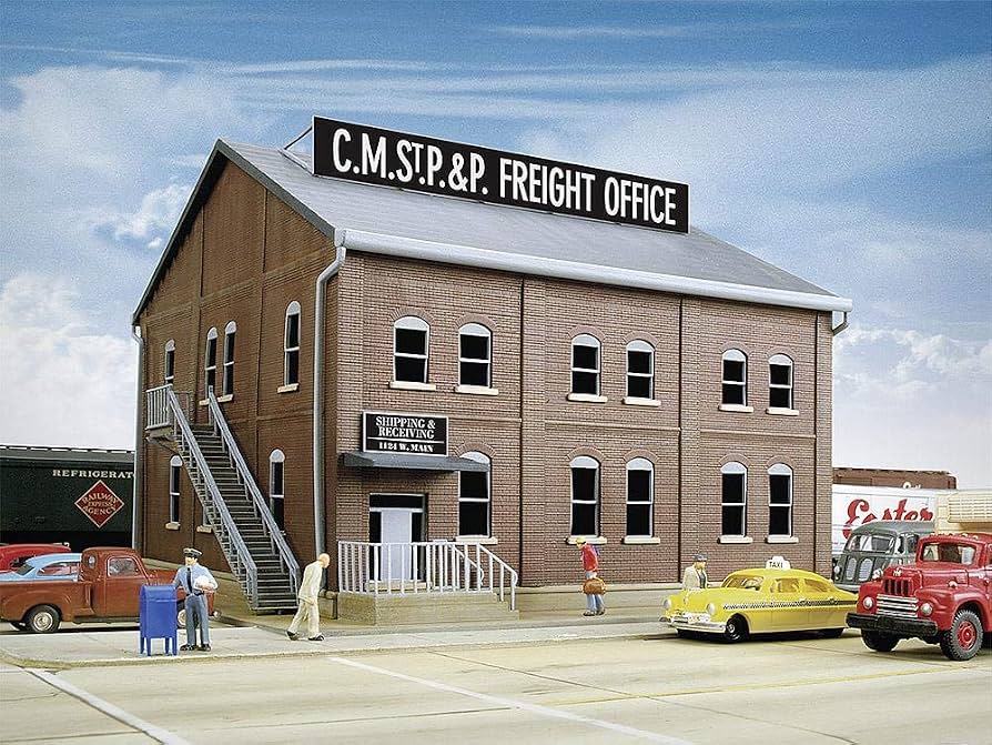 Brick Freight Office -- Kit
