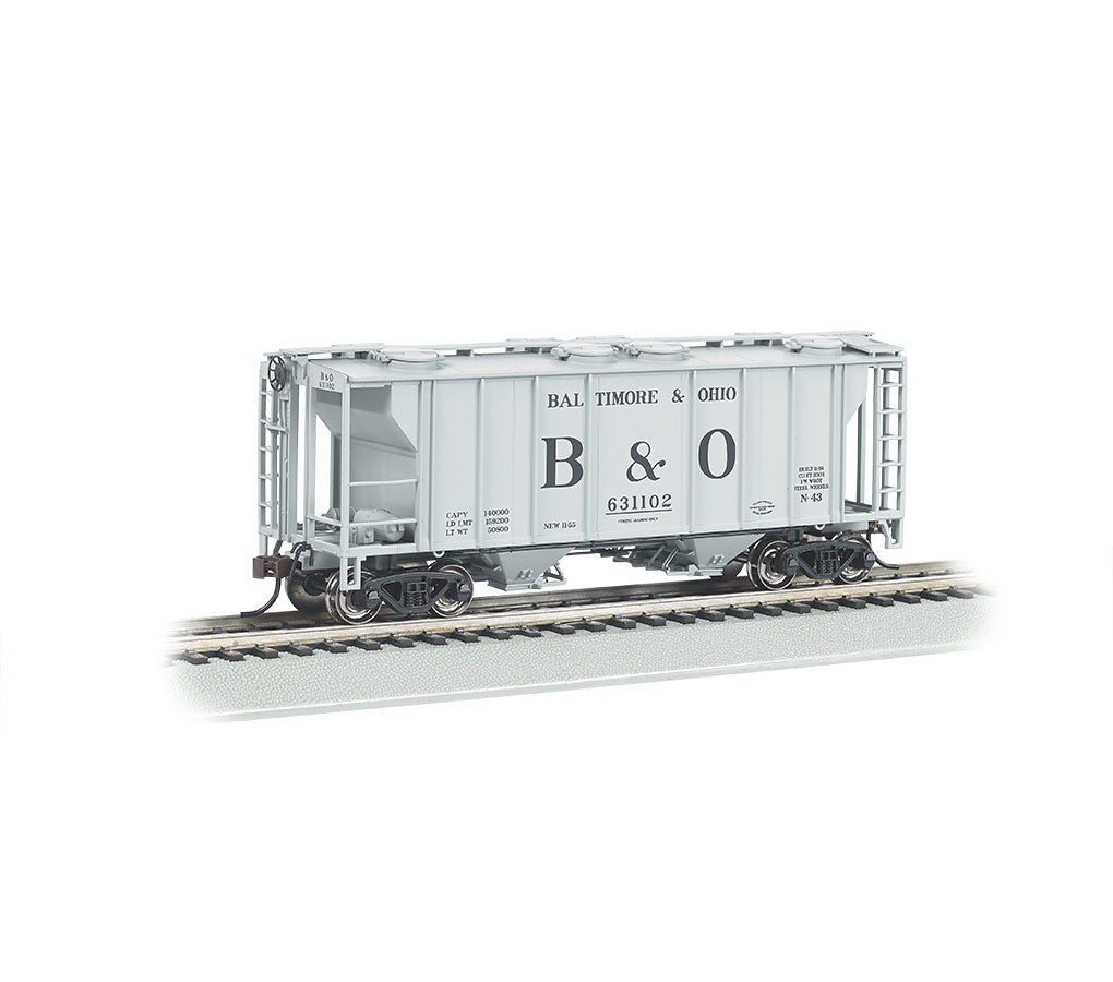HO PS-2 Two-Bay Covered Hopper: Baltimore & Ohio #631102