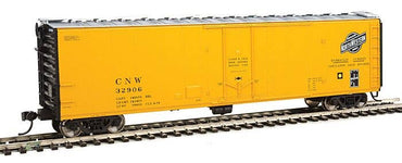 HO 50' PC&F Insulated Boxcar - Chicago & North Western(TM) #32943