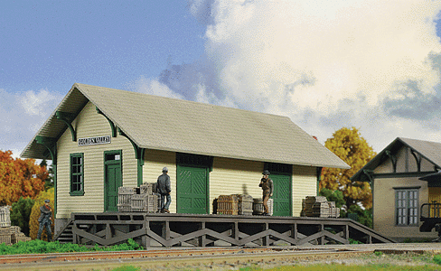 HO Golden Valley Freight House (Cream w/Railroad Green Trim) -- Assembled