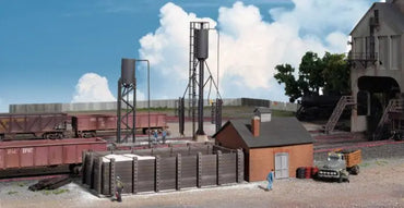 HO Sanding Towers & Drying House -- Kit