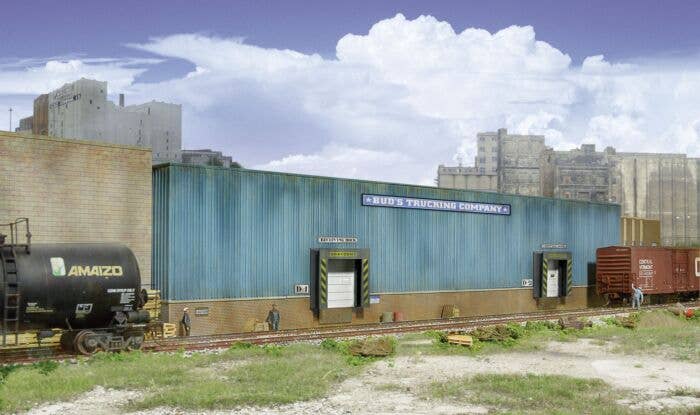 HO Bud's Trucking Company Background Building -- Kit