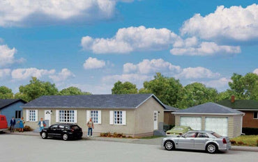 HO Modern Sectional House with Garage -- Kit