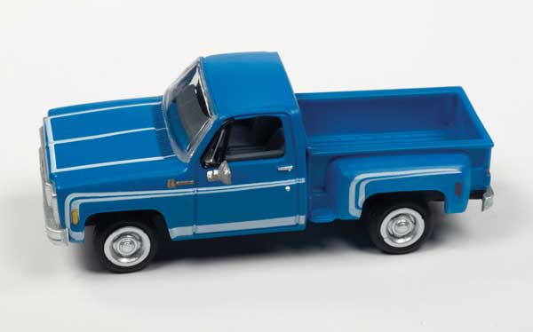 1:87 1976 Chevrolet Stepside: Hawaiian Blue