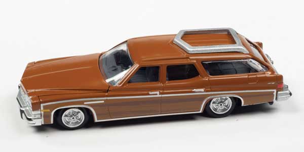 1:87 1975 Buick Estate Wagon: Bittersweet